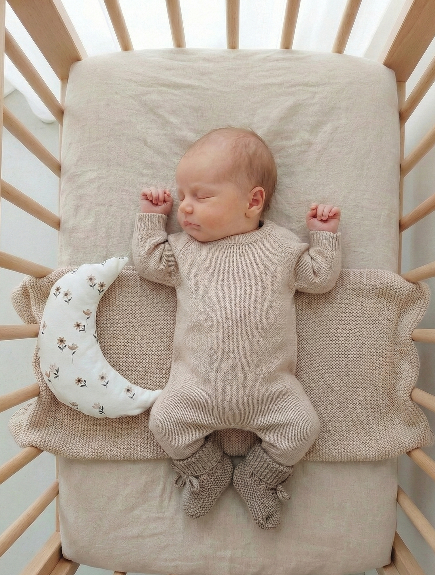 Handgemaakt warmtekussen Comfy Luna met lichte spring bloemenprint voor baby’s