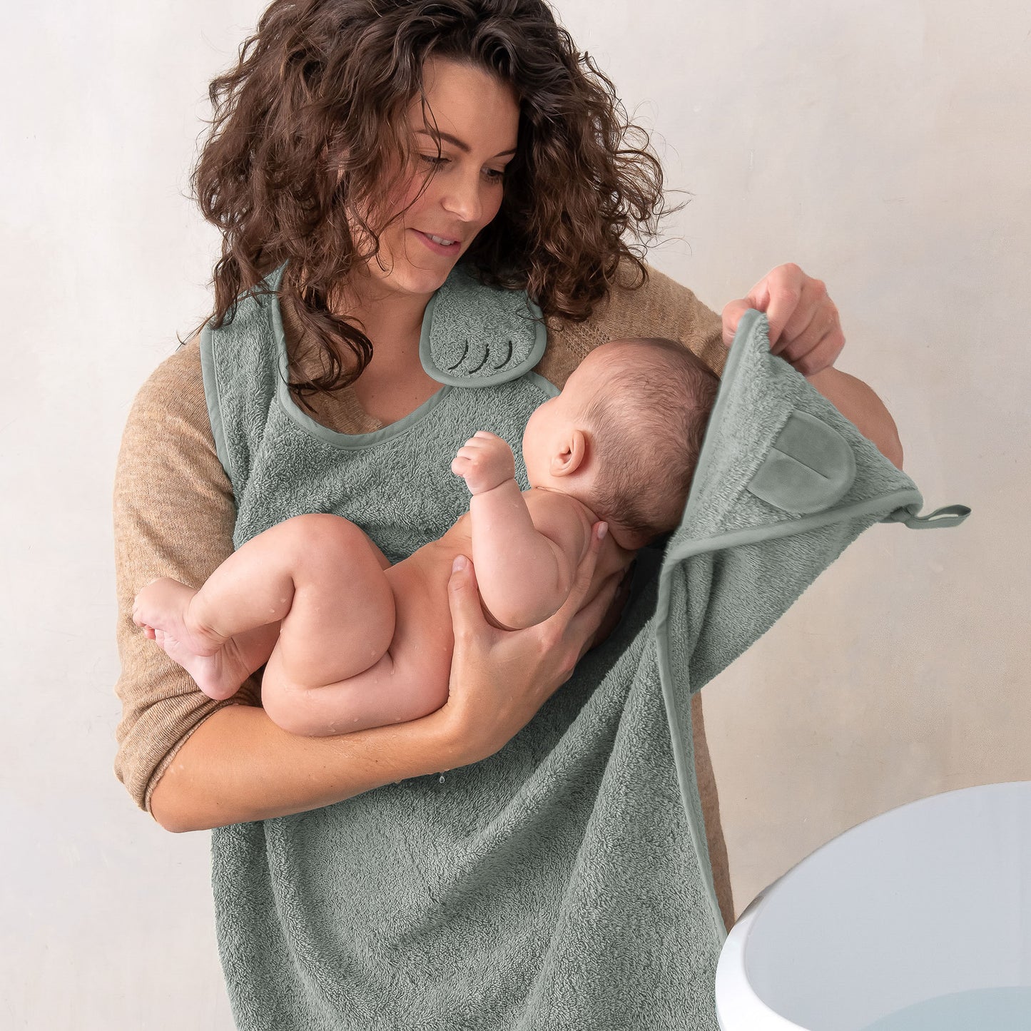 Nifty Baby Handsfree Badcape Olive