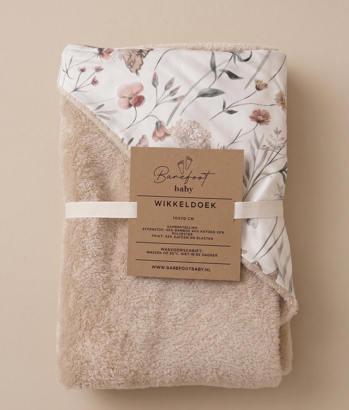Heerlijk zachte wikkeldoek van bamboe stof met mooie print