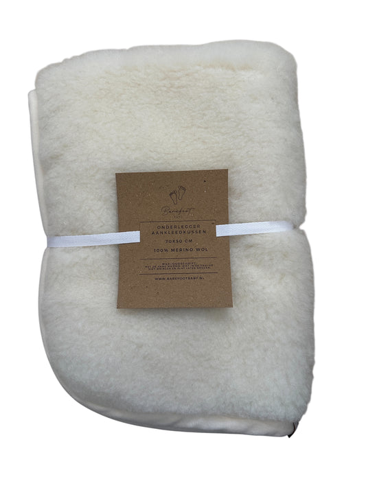 Merino wollen onderlegger voor het aankleedkussen van 70x50 cm in natuurlijke kleur